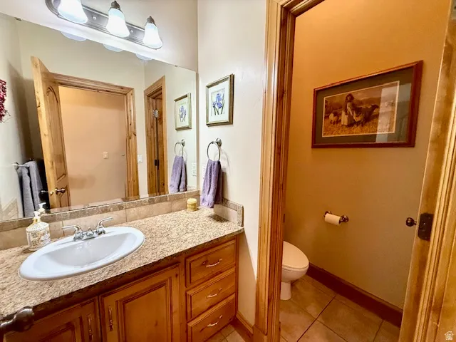 1/2 bath on the main level