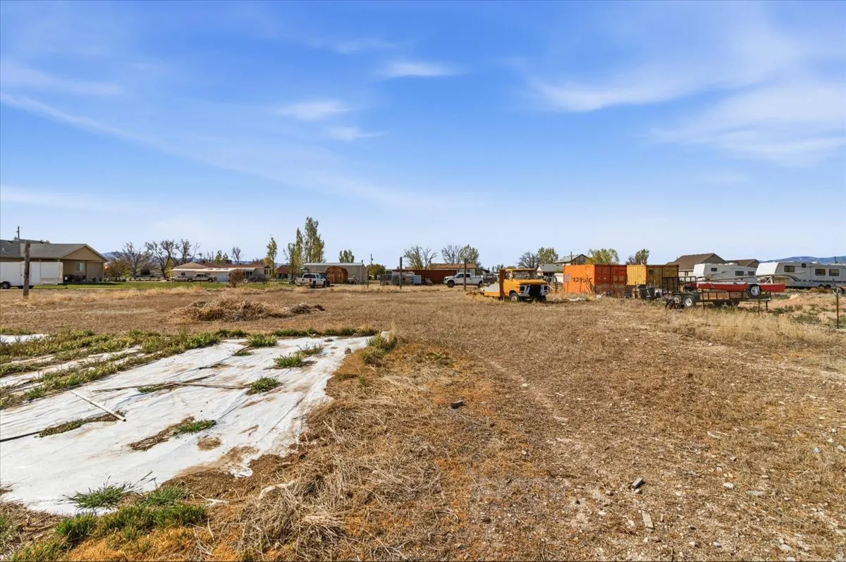 View of yard with a residential view