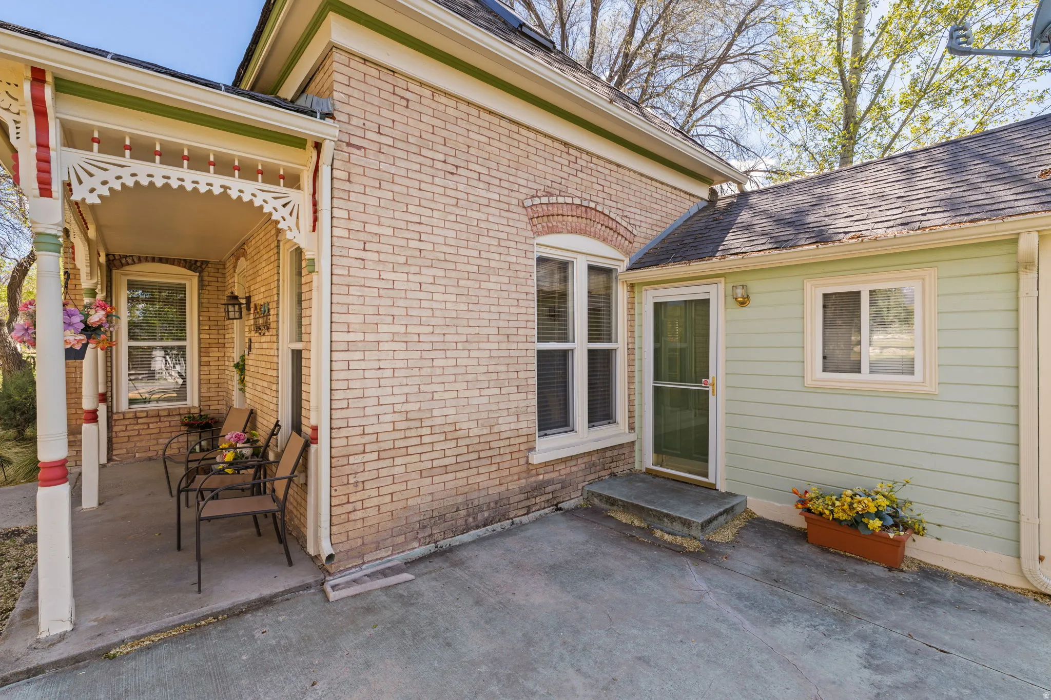 Front entry patio