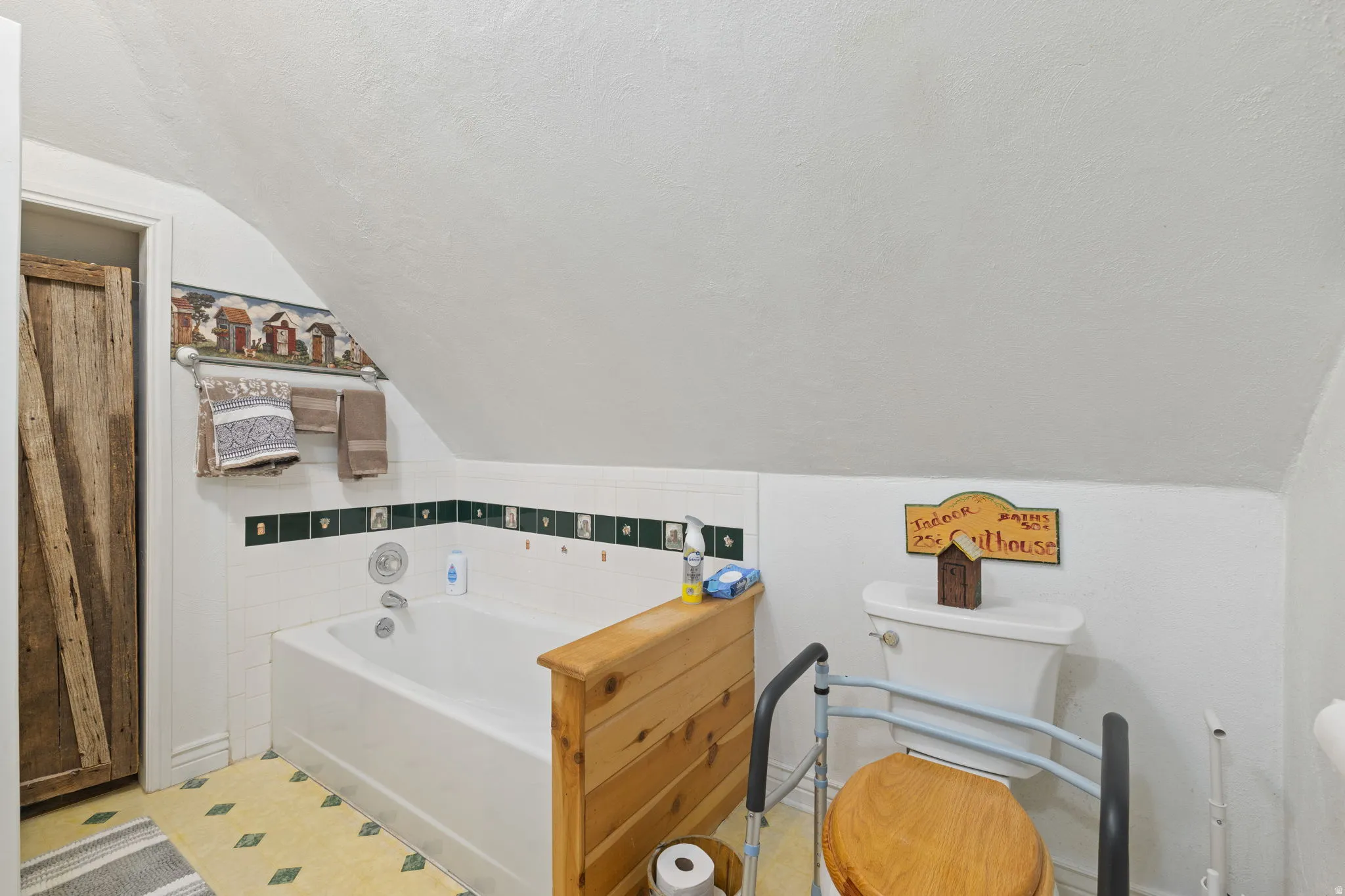 Upstairs bathroom with separate tub and shower