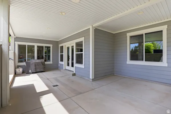 View of patio / terrace with french doors