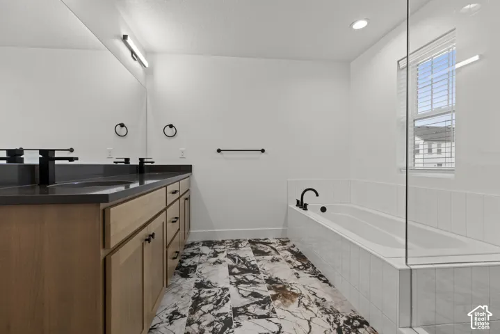 Dual vanity