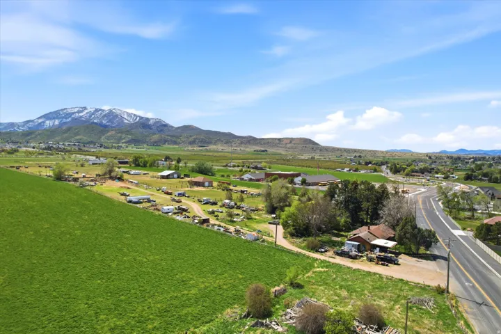 Overview of rural landscape with a mountainous background