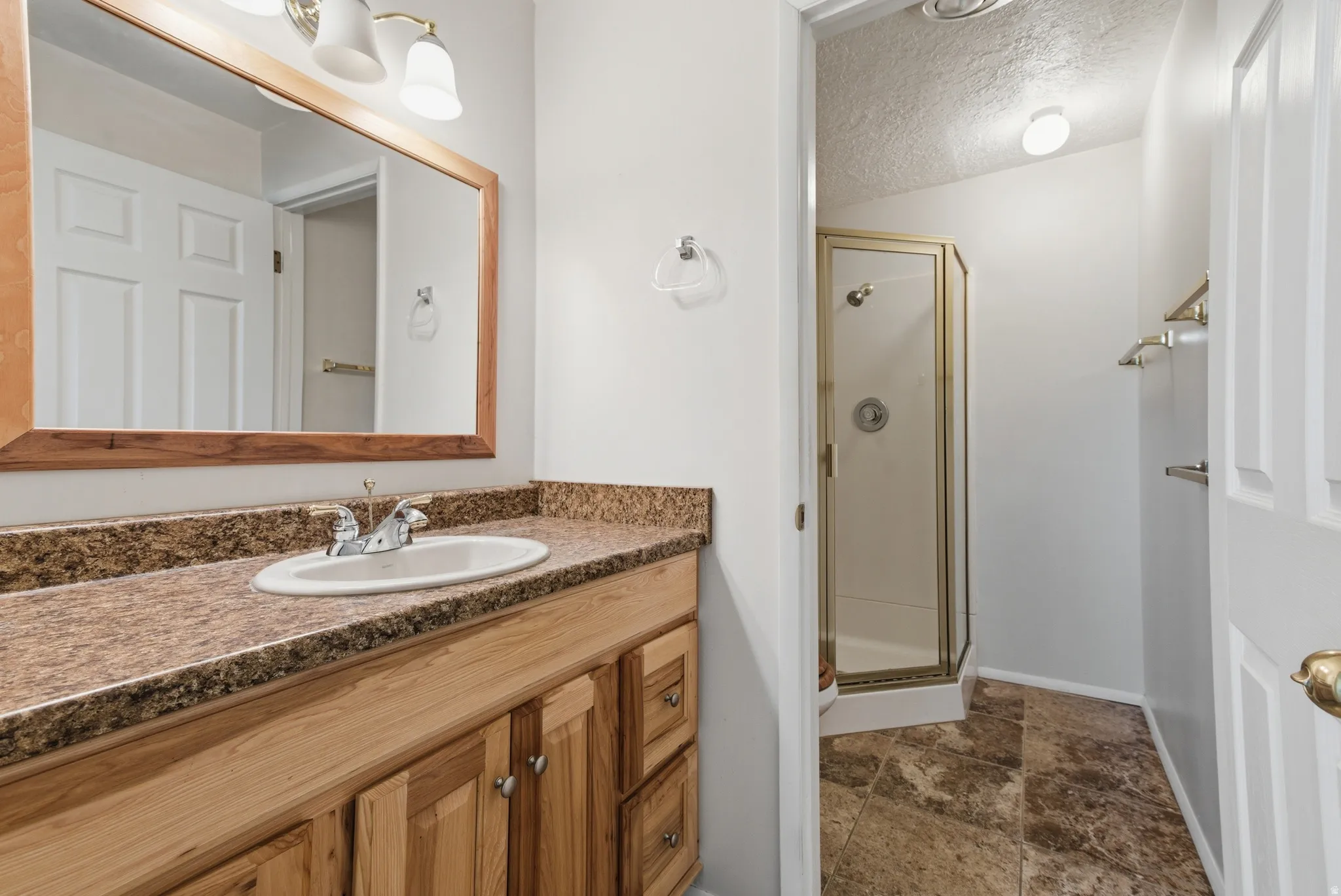 Primary Bedroom private Bathroom.