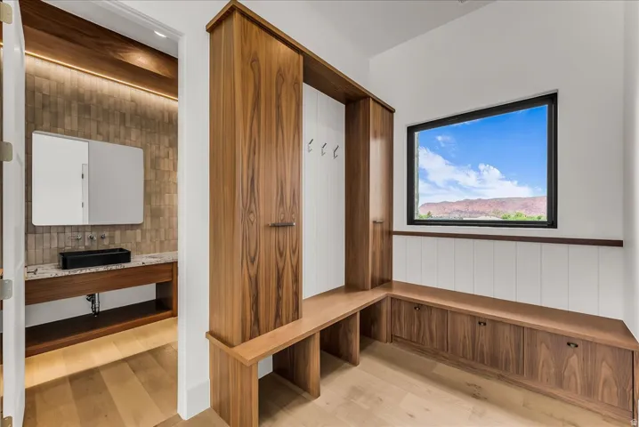 5476 N Johnson Arch, St. George, Utah 84770