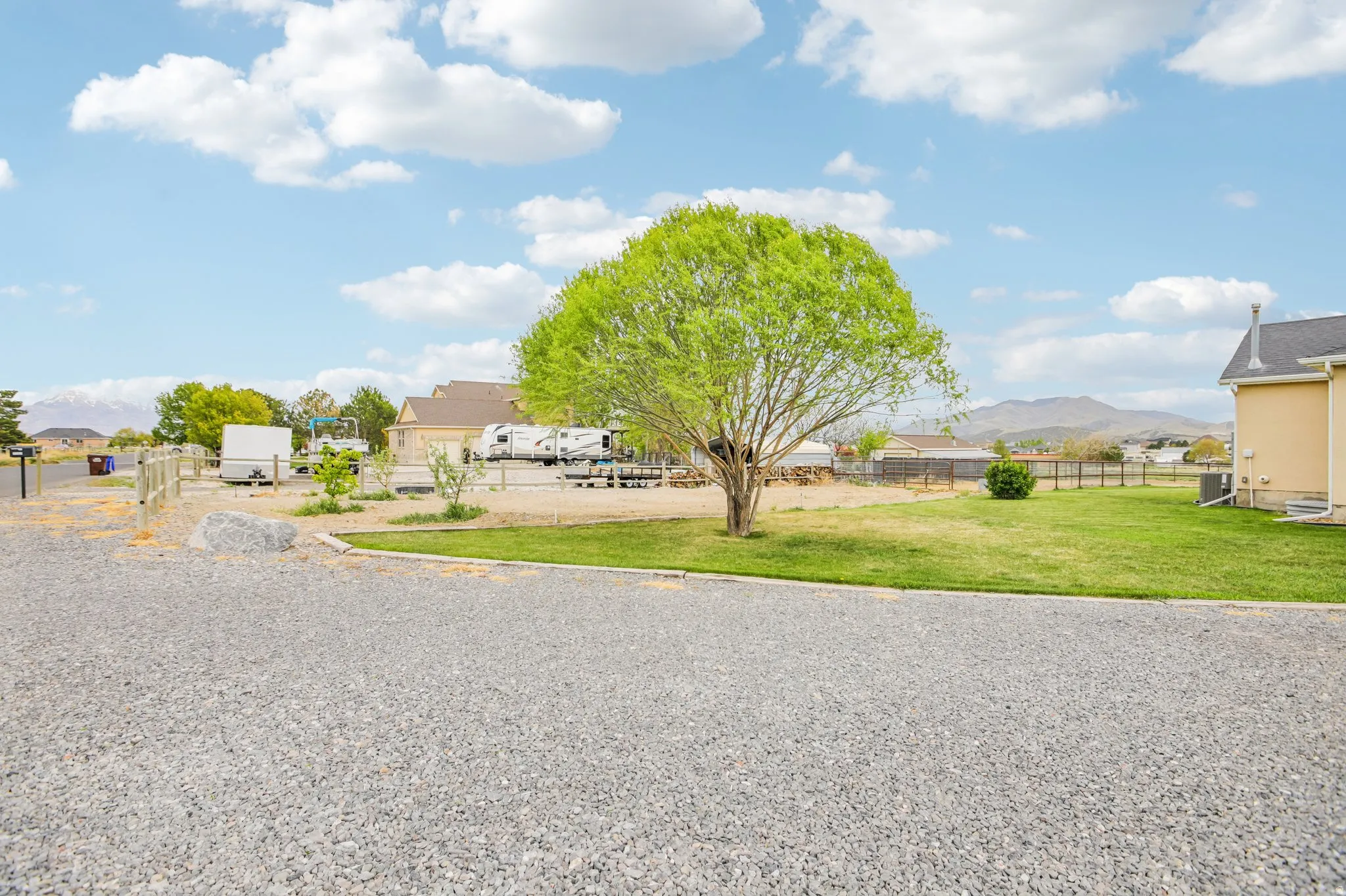 View of yard with a mountain view and a residential view