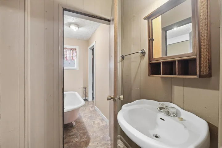 137 Bannock St, Malad City, Idaho 83252