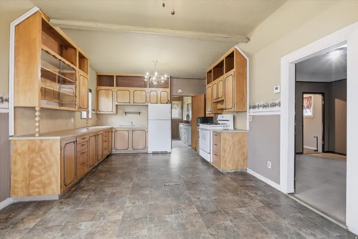 137 Bannock St, Malad City, Idaho 83252