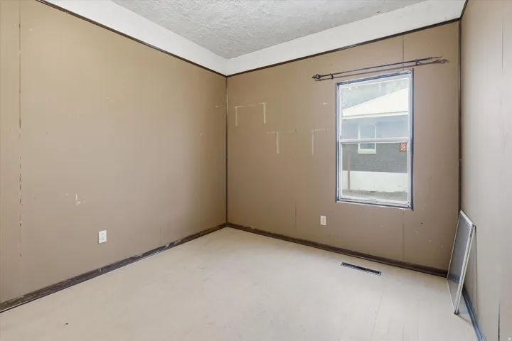137 Bannock St, Malad City, Idaho 83252
