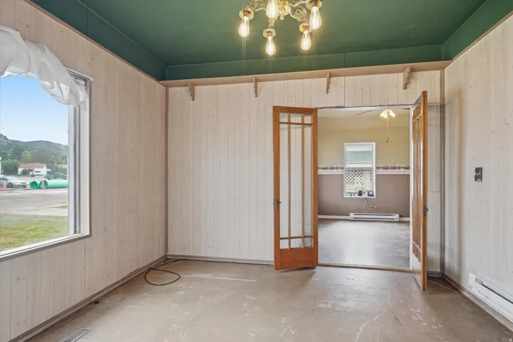 137 Bannock St, Malad City, Idaho 83252