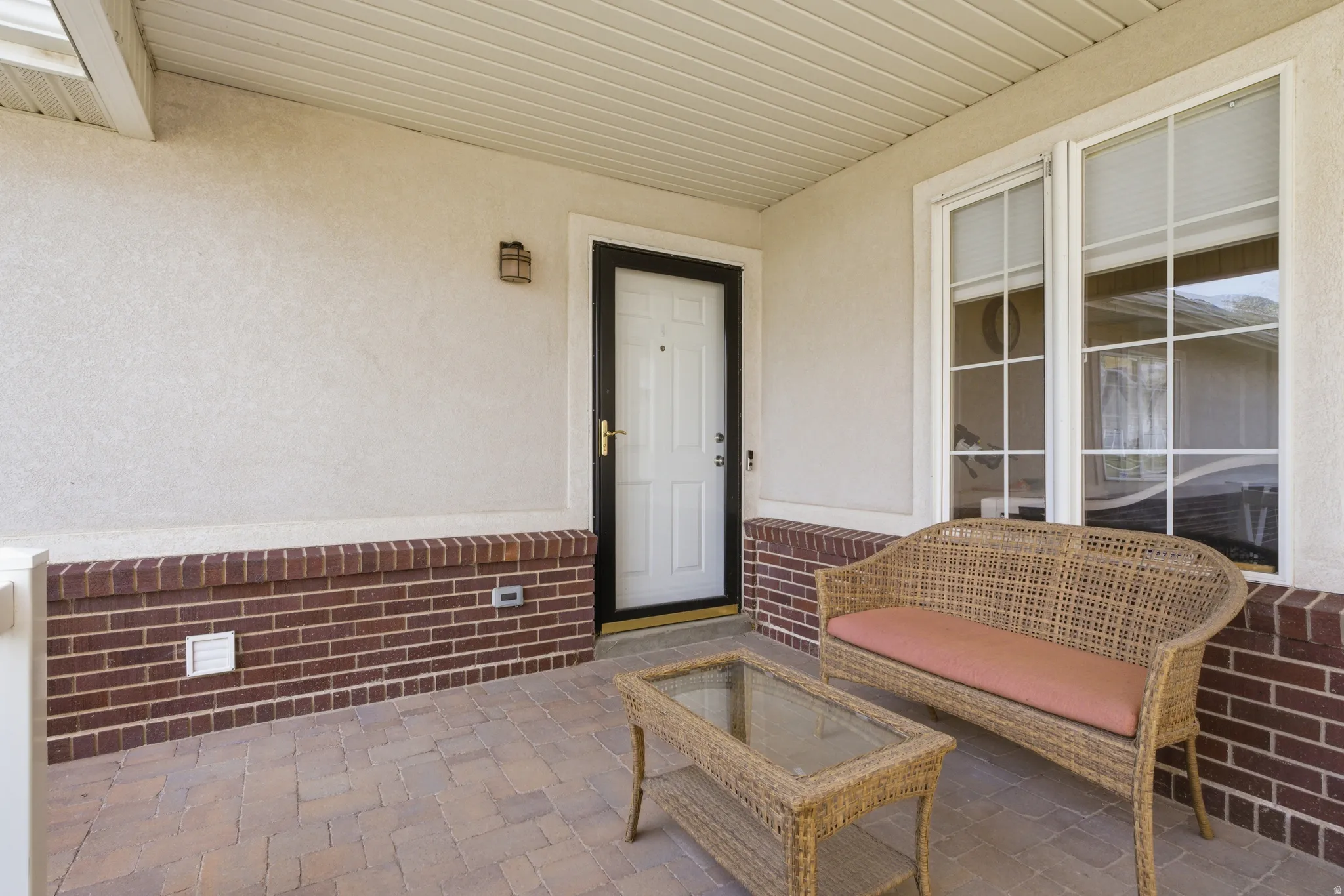 Great covered porch