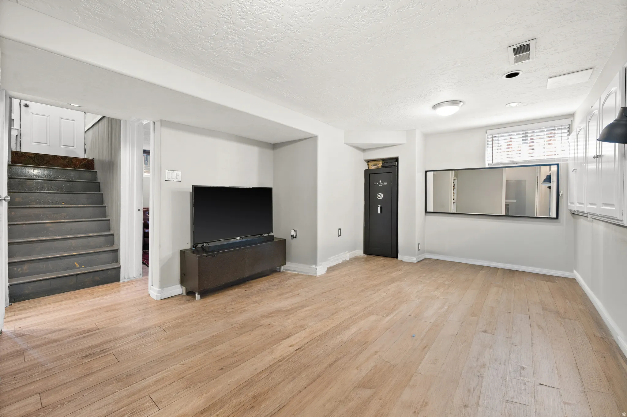 AI styled Family Room without Bedroom Setup