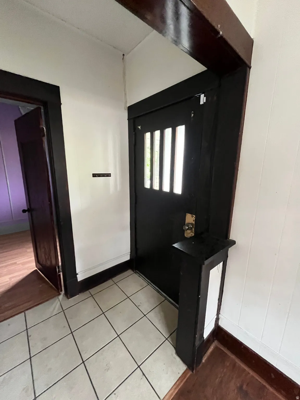 Foyer with baseboards