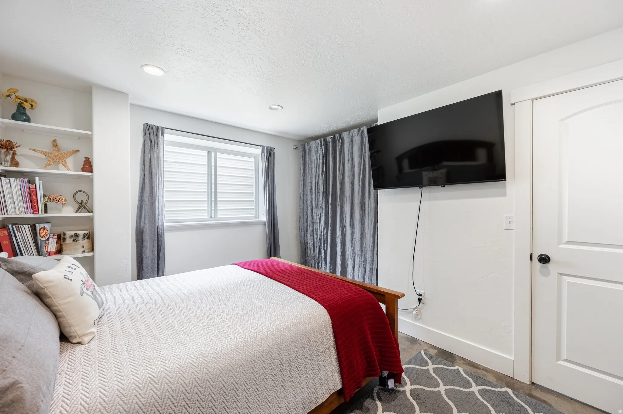 Bedroom with recessed lighting