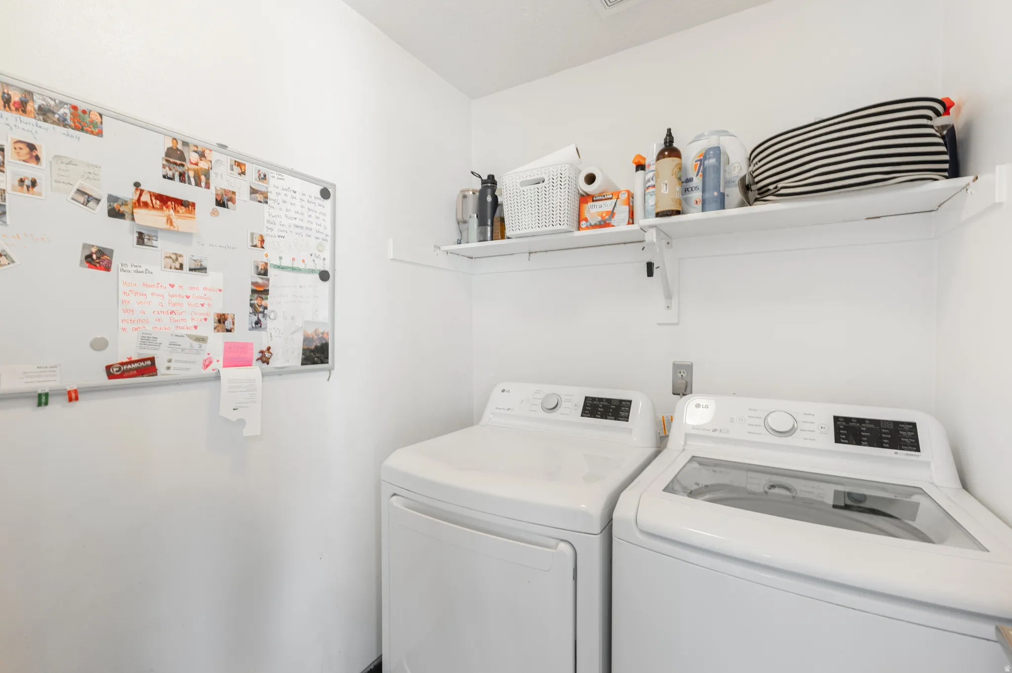 Laundry room with independent washer and dryer