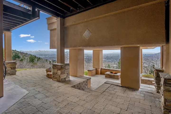 View of patio / terrace featuring a mountain view