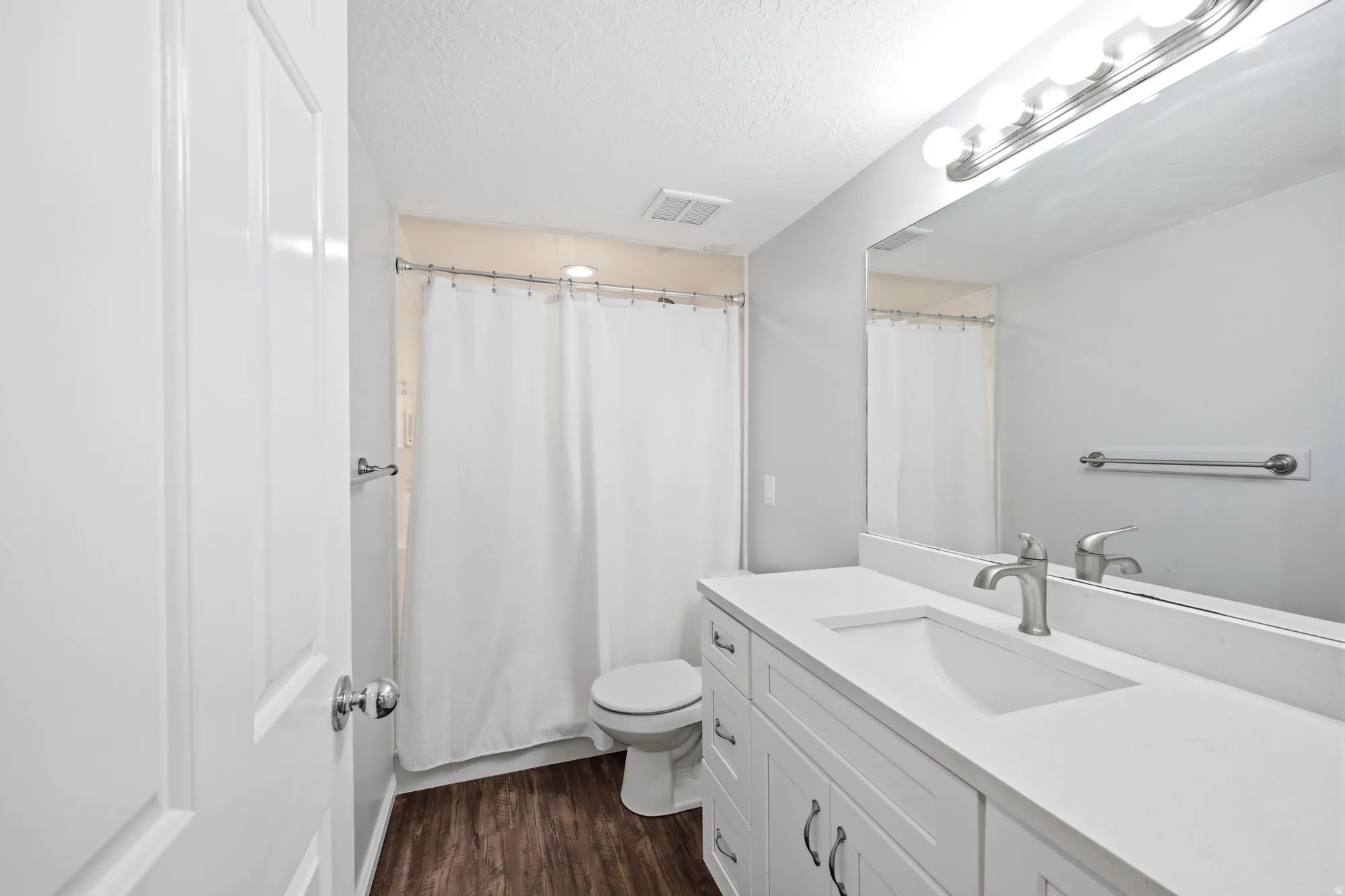 Large basement full bathroom