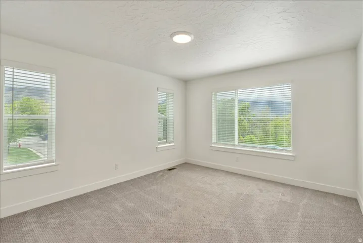 1147 N Haight Creek Loop, Farmington, Utah 84025