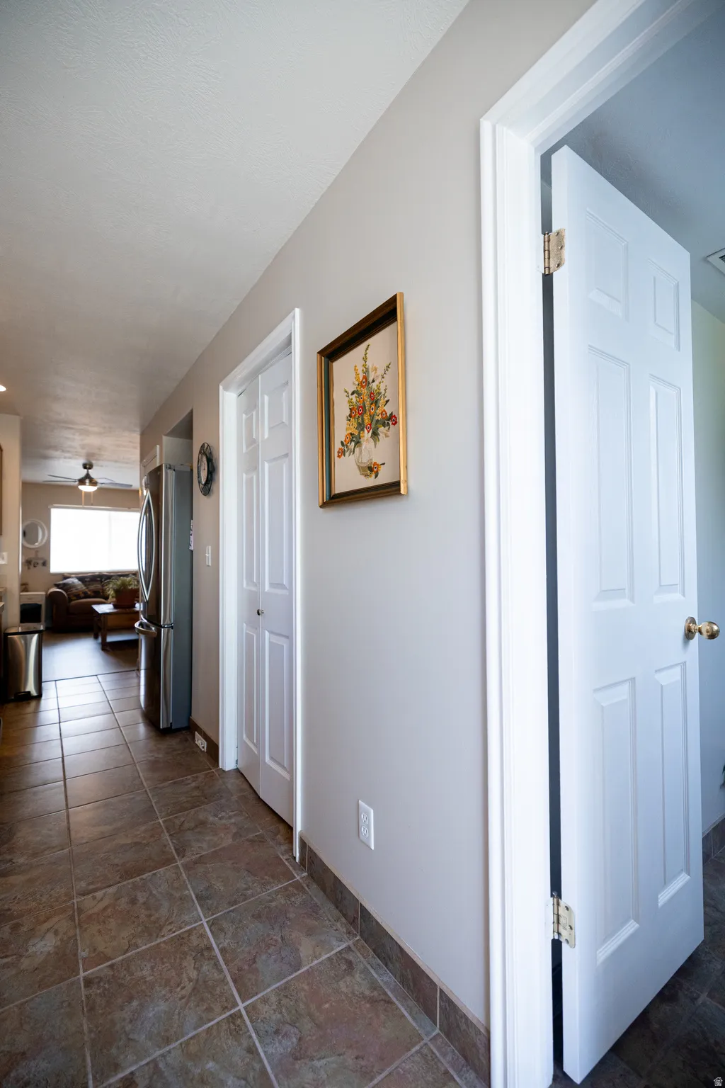 Corridor with baseboards