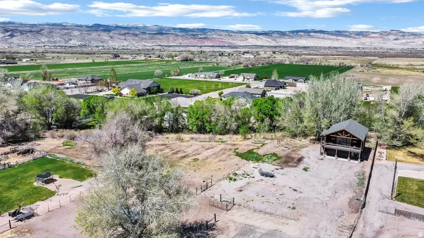 275 N 400 E, Annabella, Utah 84711