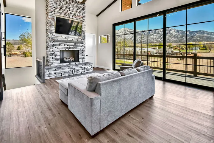 275 N 400 E, Annabella, Utah 84711