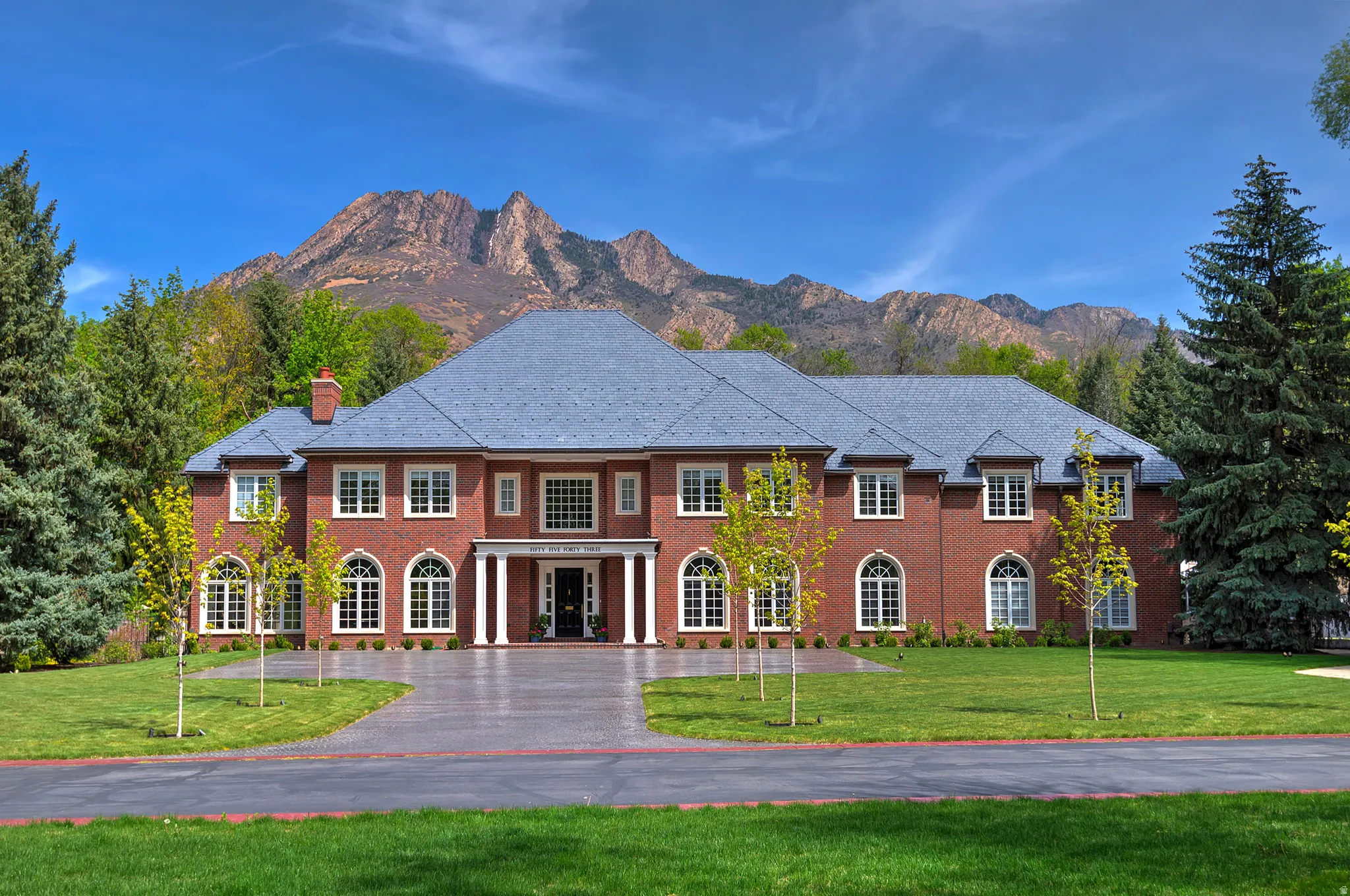 Brand new DaVinci roofing system - composite slate tiles