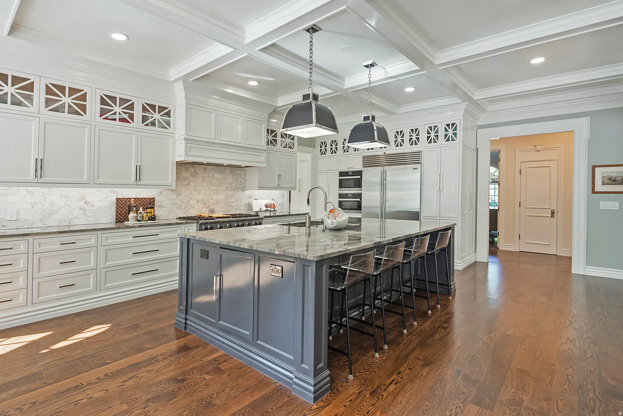 Top of the line appliances in this Chefs kitchen.