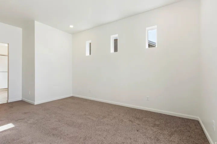 6204 W Sparrow View Dr, South Jordan, Utah 84009