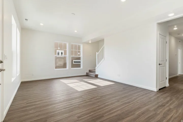 6204 W Sparrow View Dr, South Jordan, Utah 84009