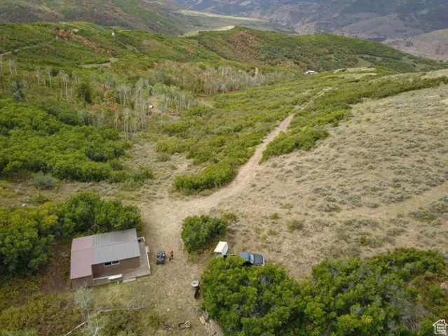 Bird's eye view of a mountainous background