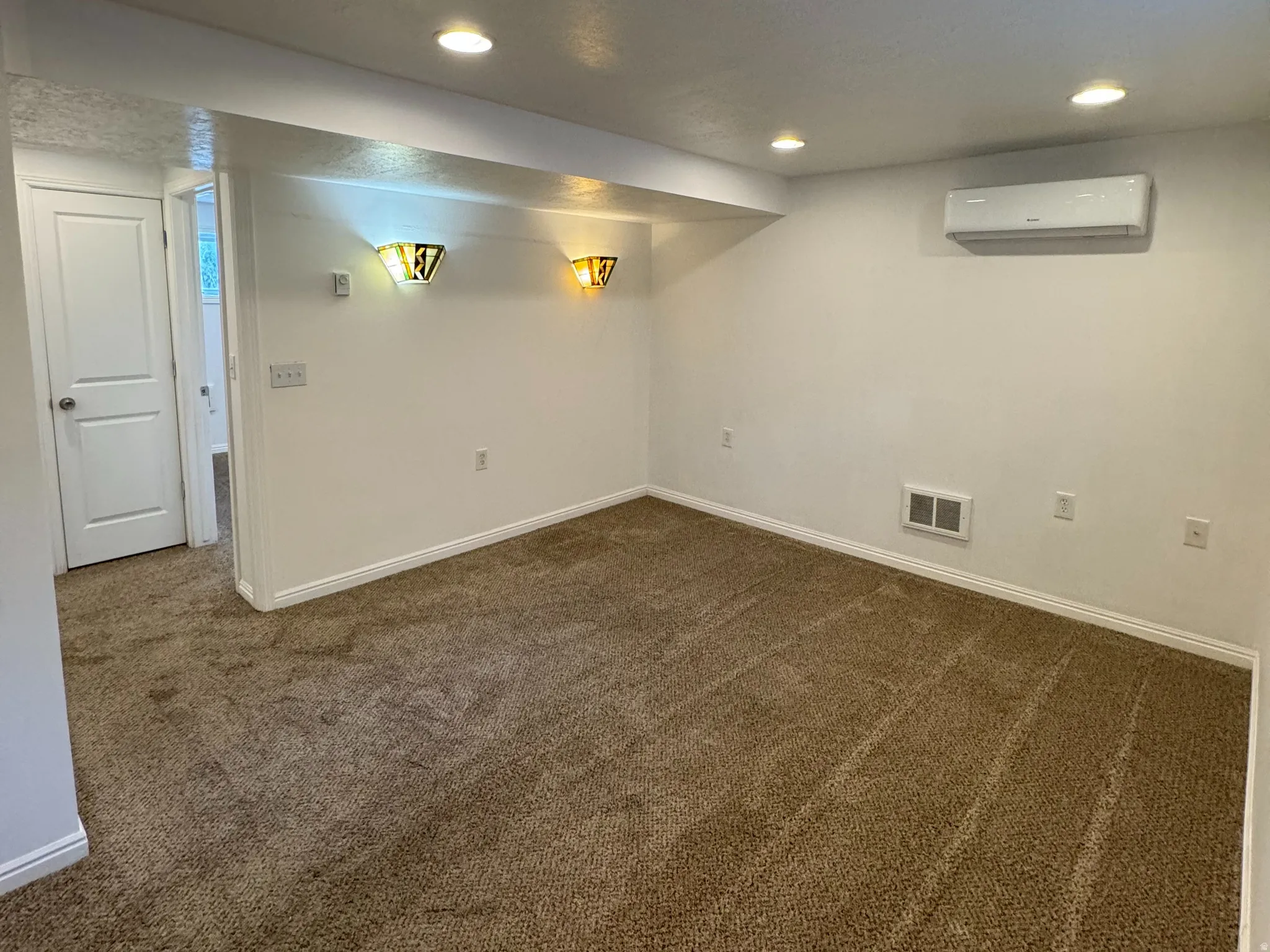 Unit 3 (Basement North)