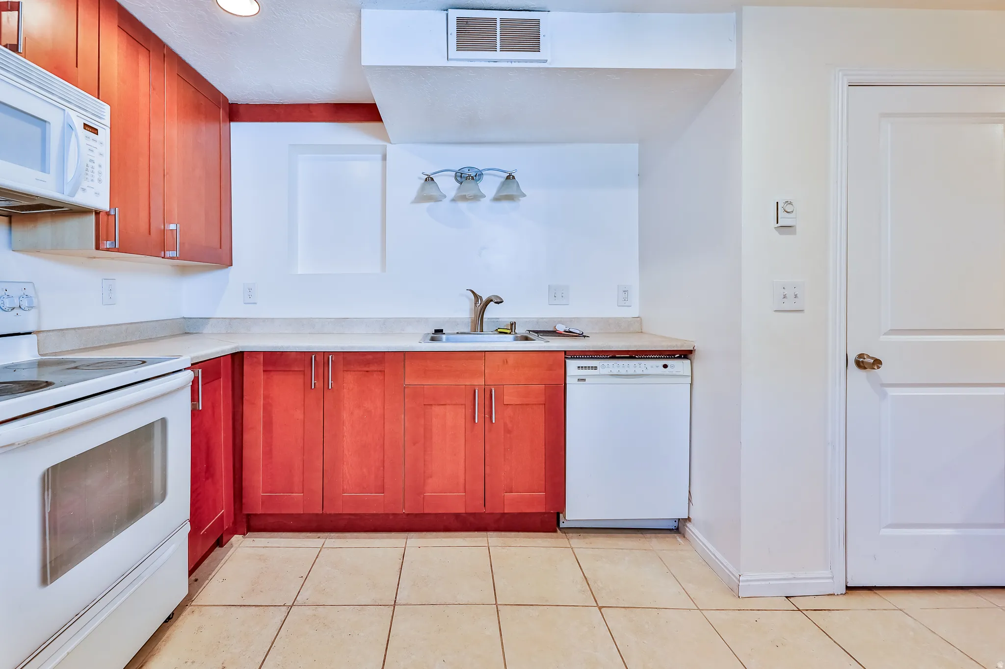 Unit 3 (Basement North)