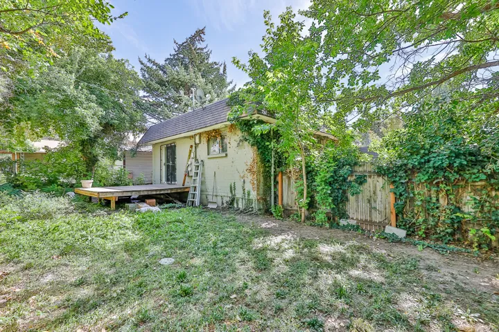 Unit 2 (Back North) Back Patio/Yard with Stream