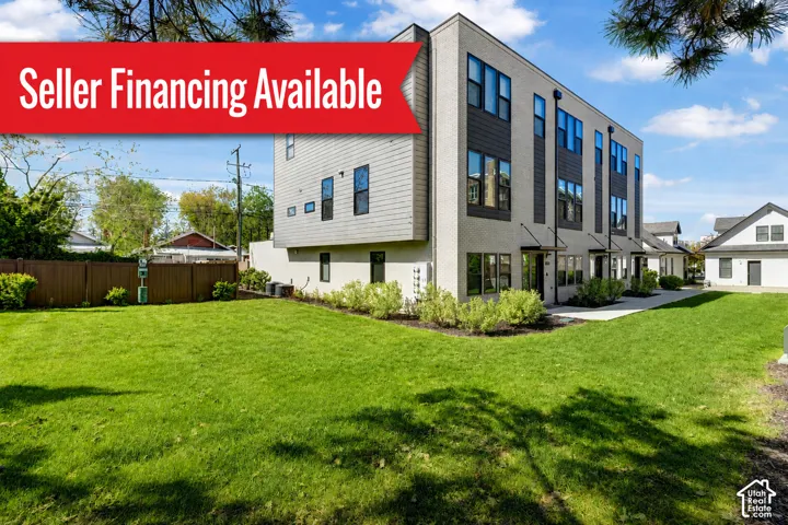 LOCATION LOCATION LOCATION! Walking Distance to Everything; the Perfect Urban-Center Oasis