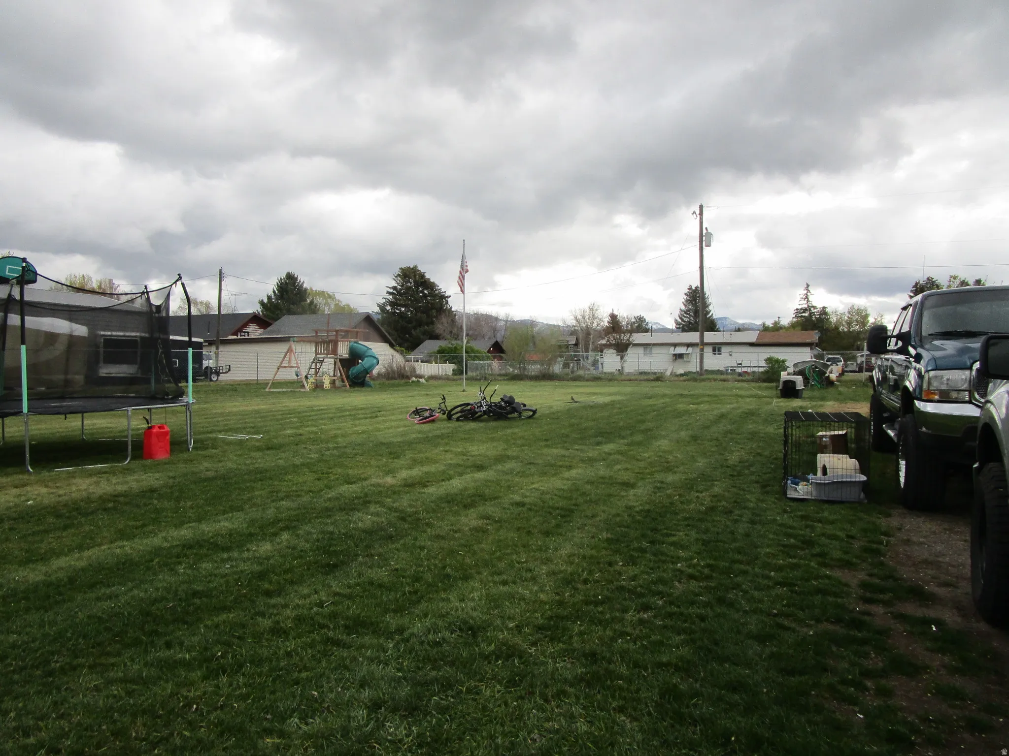 View of side  yard