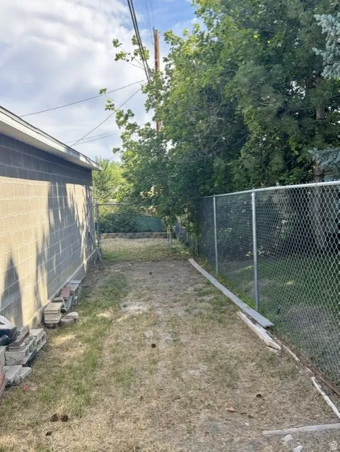 RV Parking on side yard