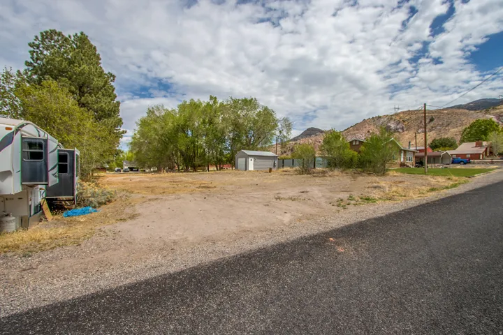 View of yard with a mountain view