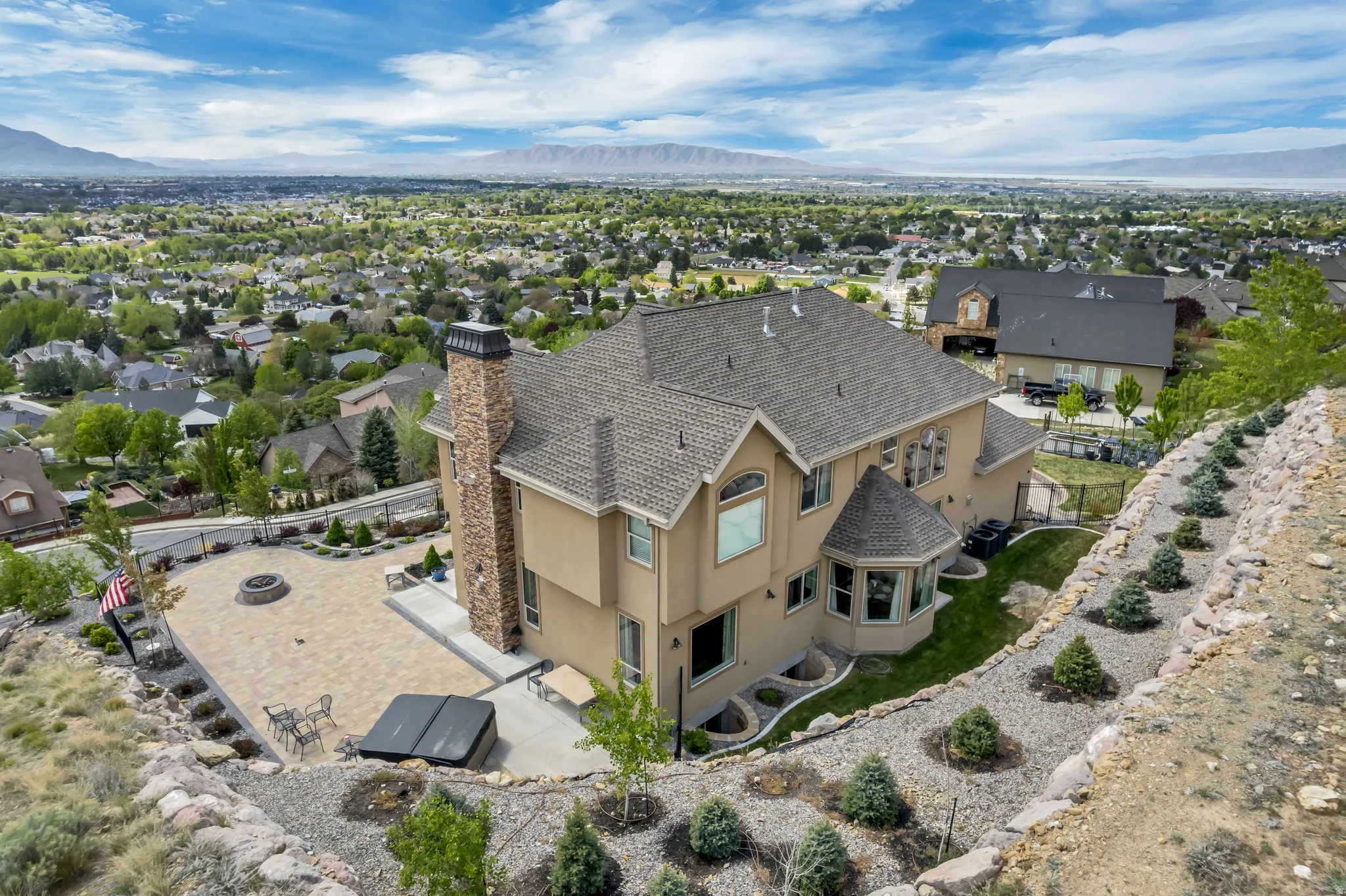 Aerial view of residential area with mountains