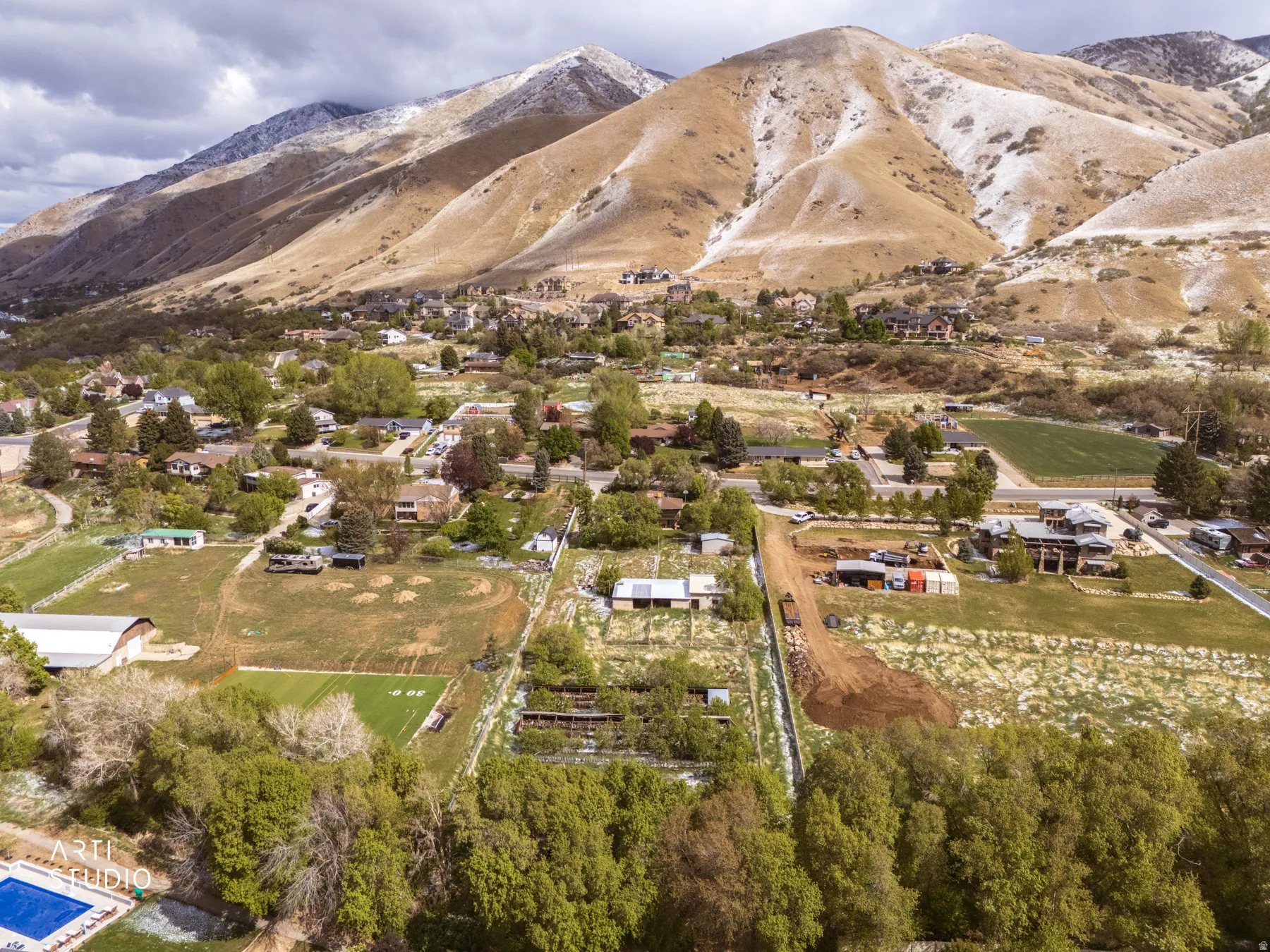 Aerial view of a mountainous background