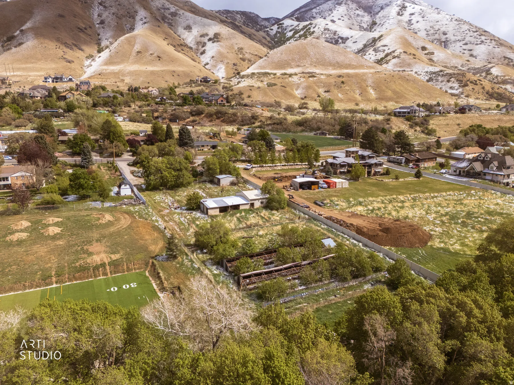 Bird's eye view of a mountain backdrop