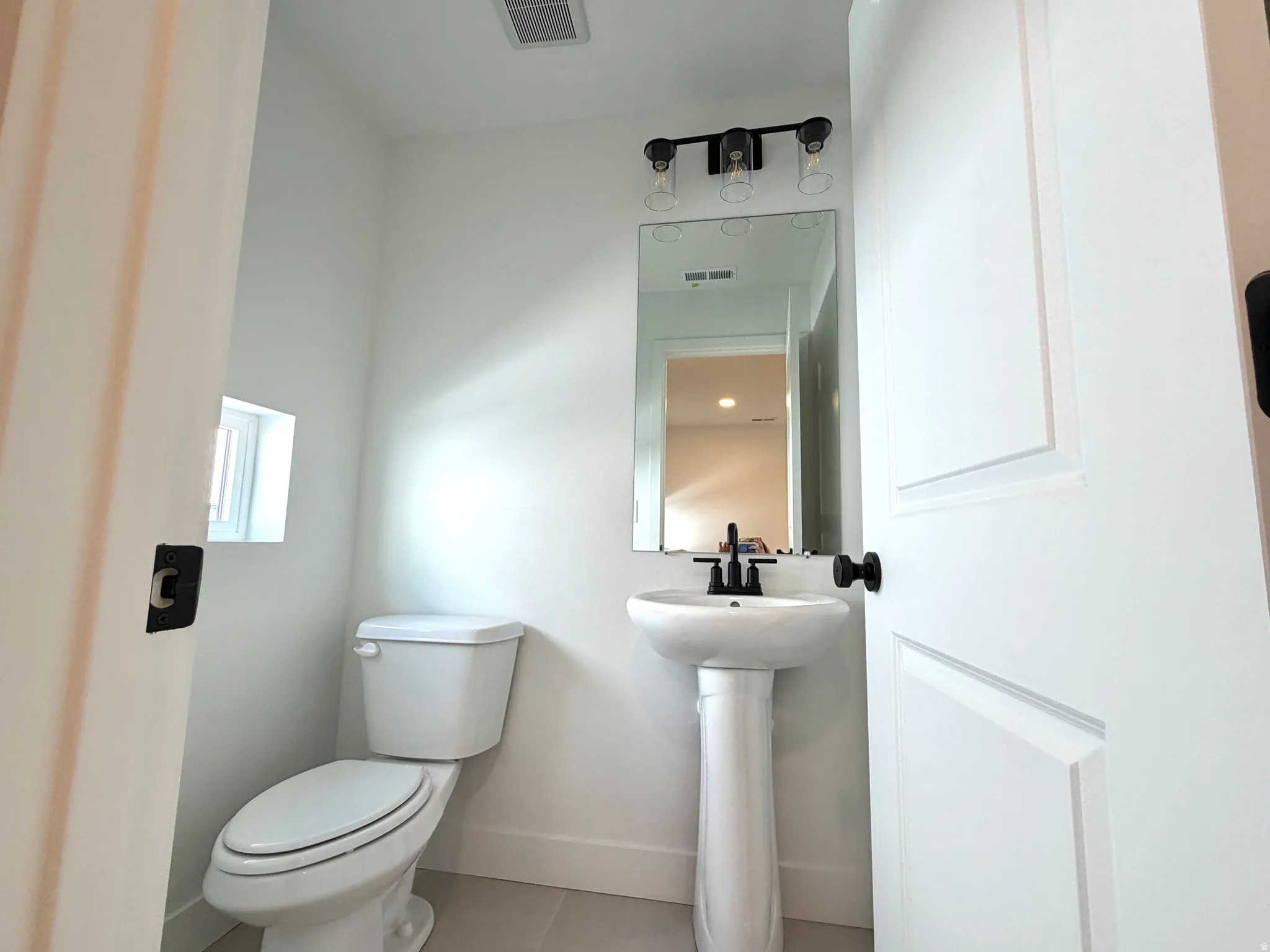 1/2 bath