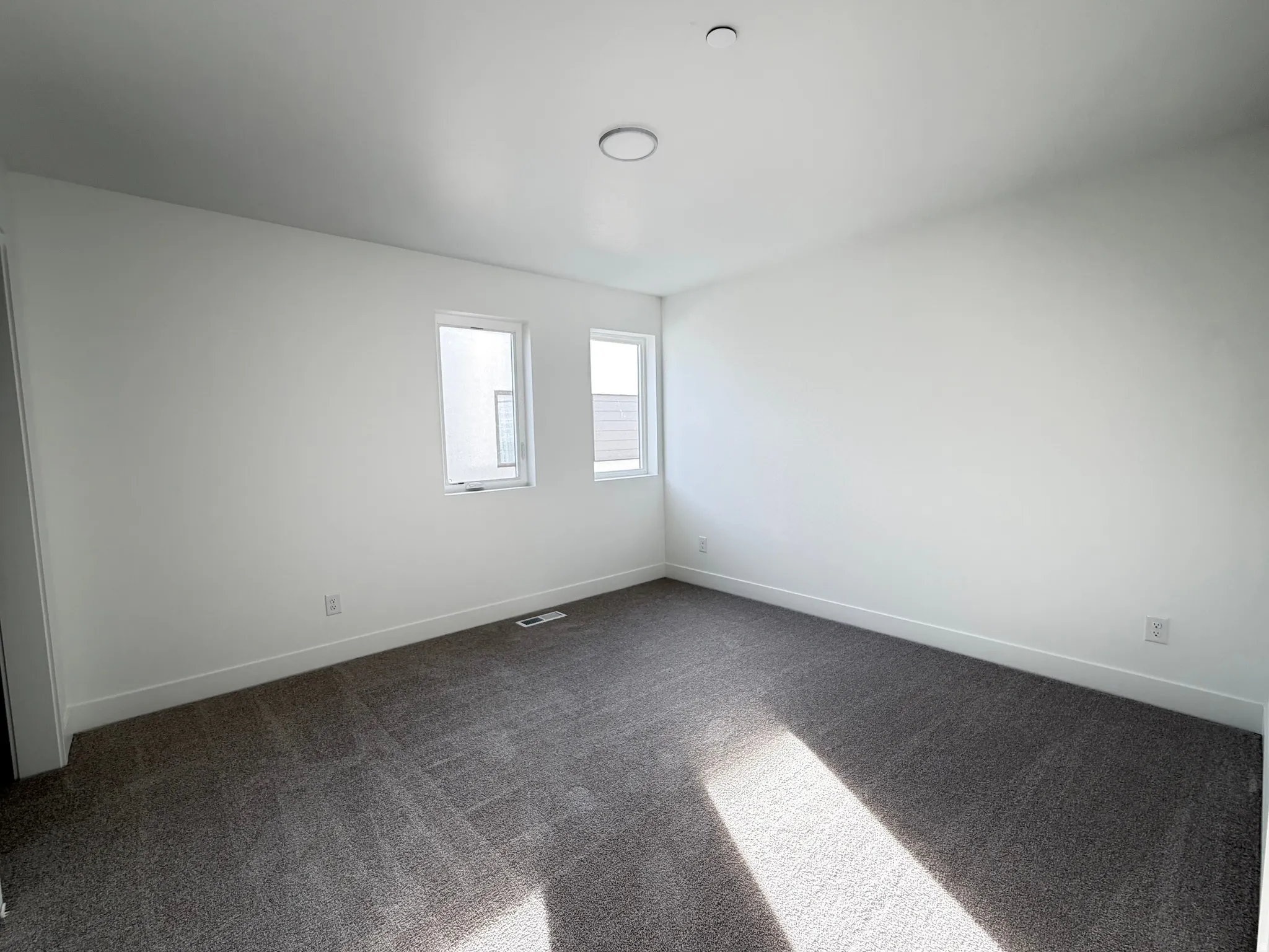 Primary Bedroom with en-suite bathroom #1