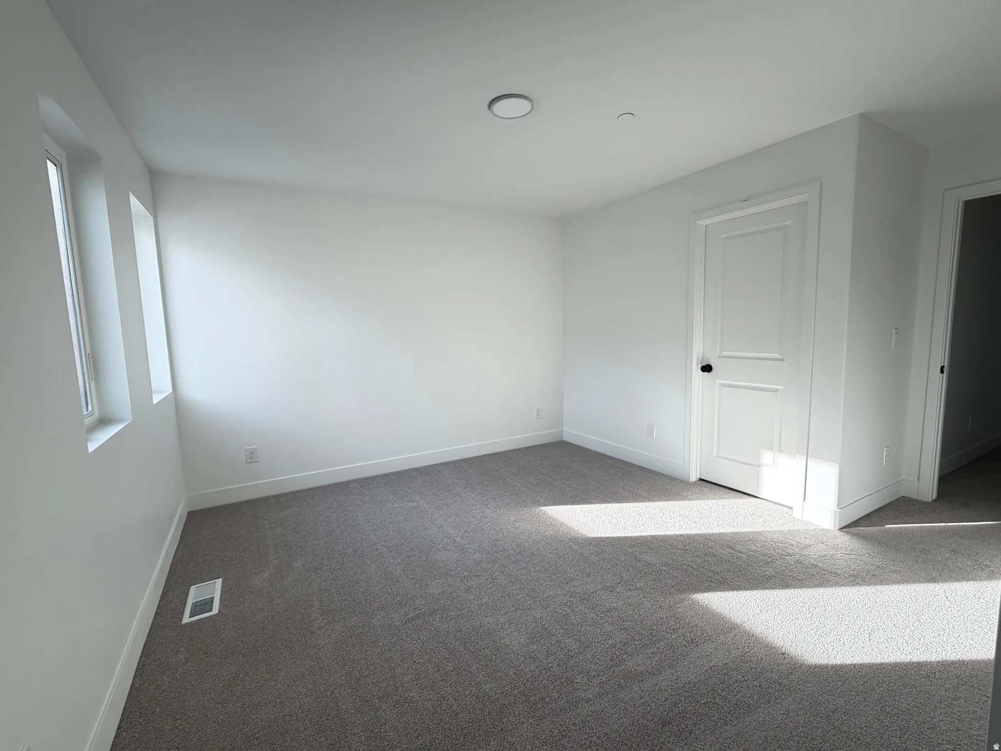 Primary Bedroom with en-suite bathroom #1