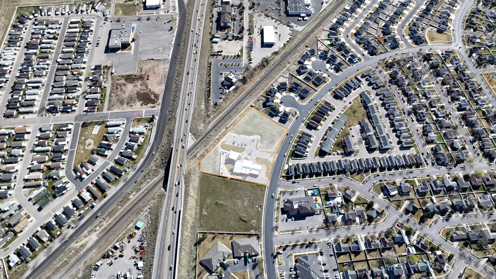Aerial map of property and surrounding area