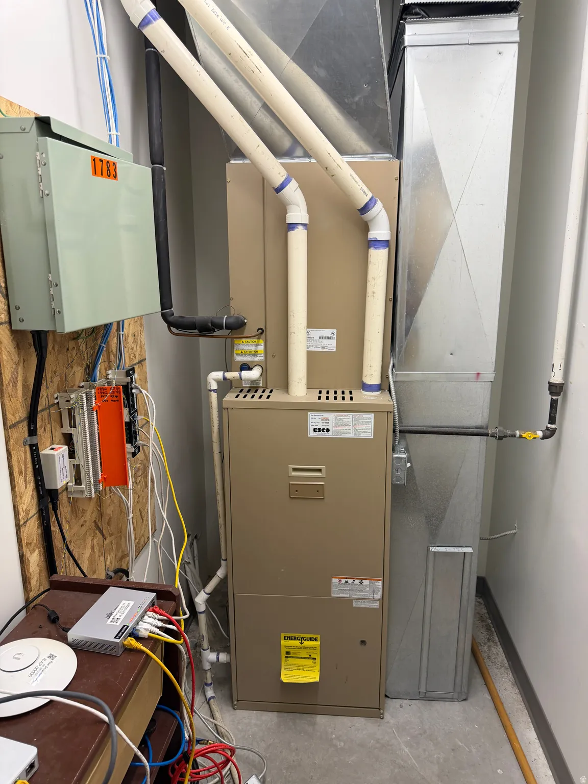 Utilities with heating unit
