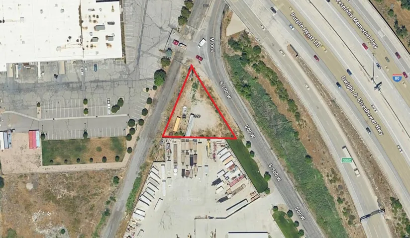 Map / location featuring property parcel outlined
