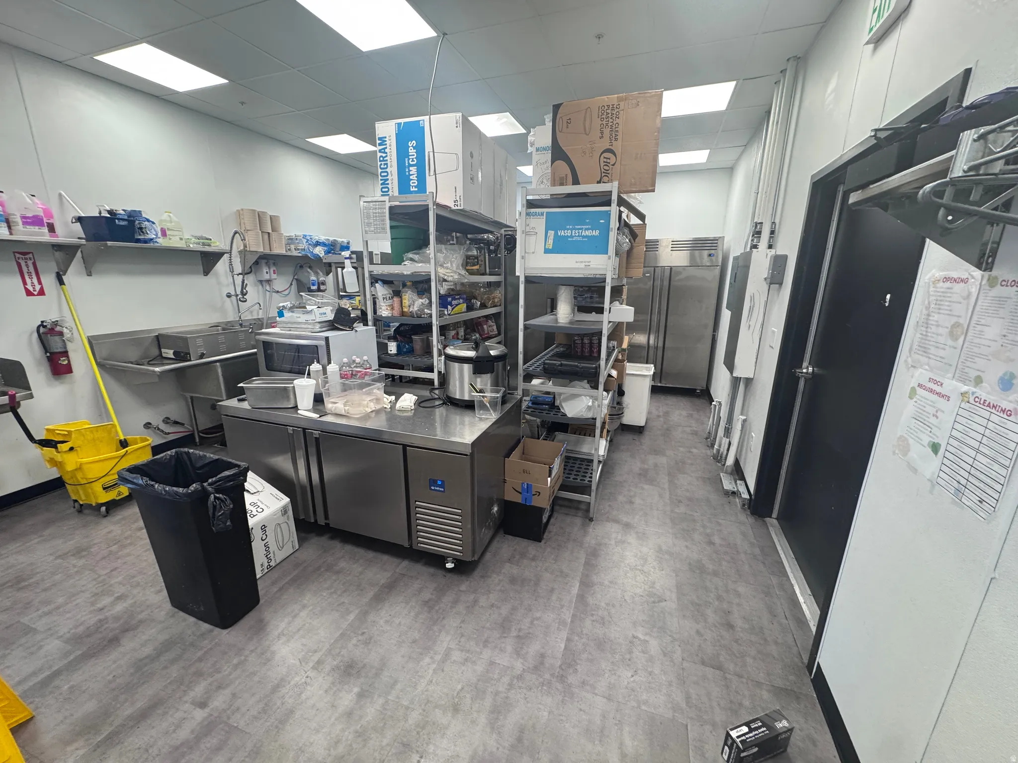 Kitchen featuring a drop ceiling