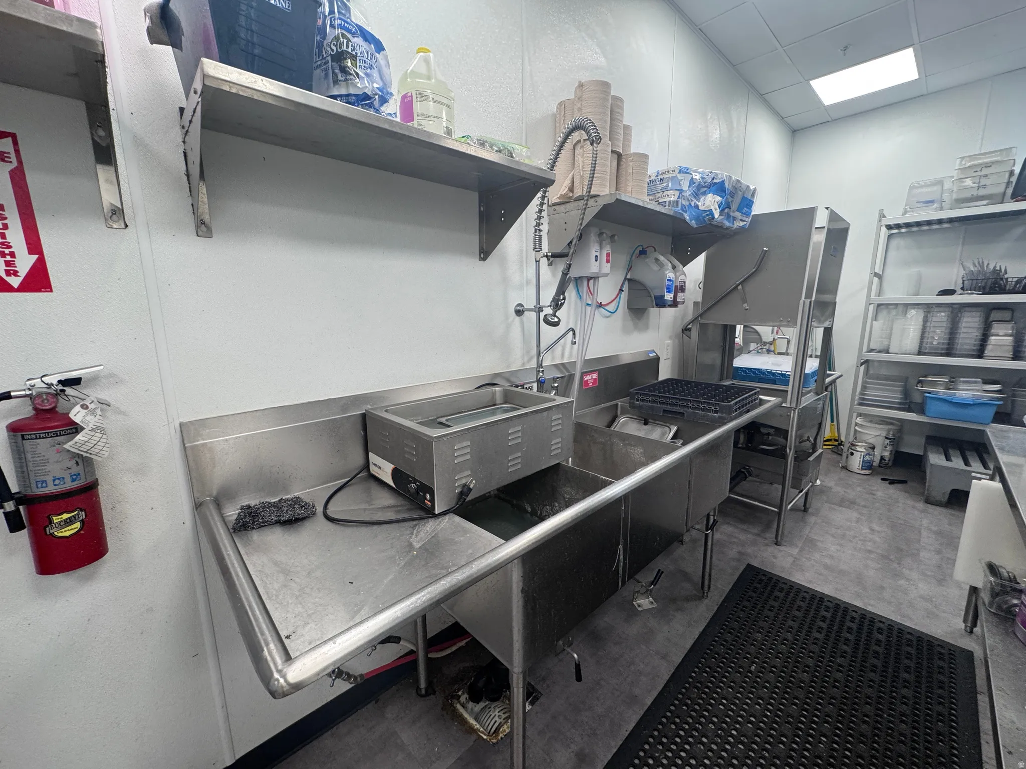 Kitchen with a drop ceiling