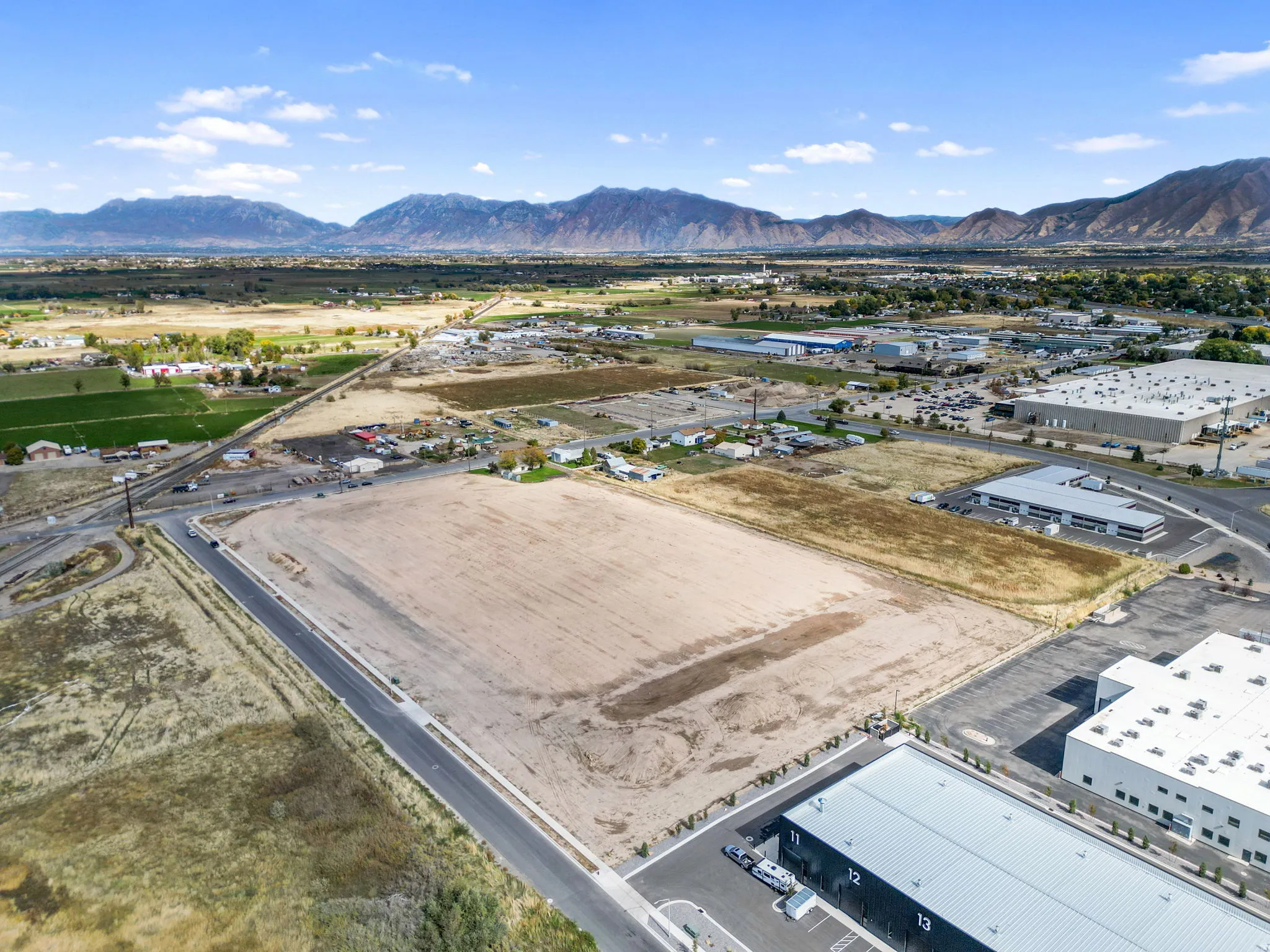 Bird's eye view of a mountain backdrop
