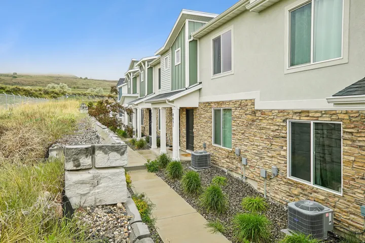 8631 W Patron Way, Magna, Utah 84044